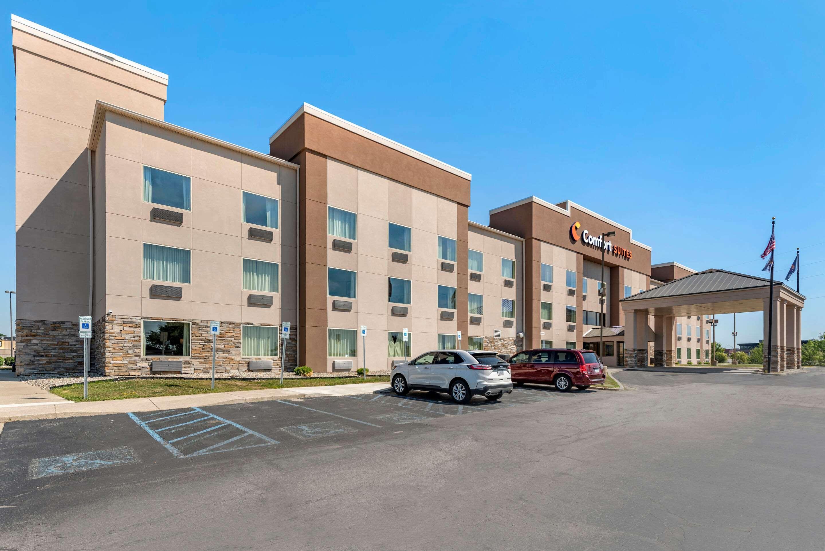 Comfort Suites South Fort Wayne Exterior photo